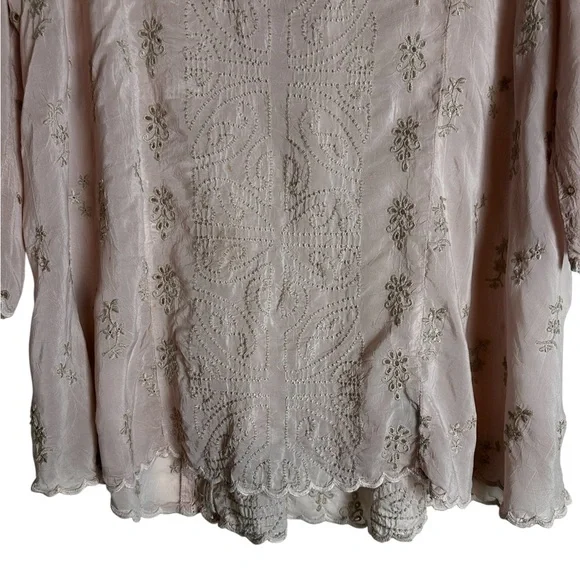 Johnny Was Embroidered Scalloped Trim Blouse Pink Size Small - Picture 5 of 9